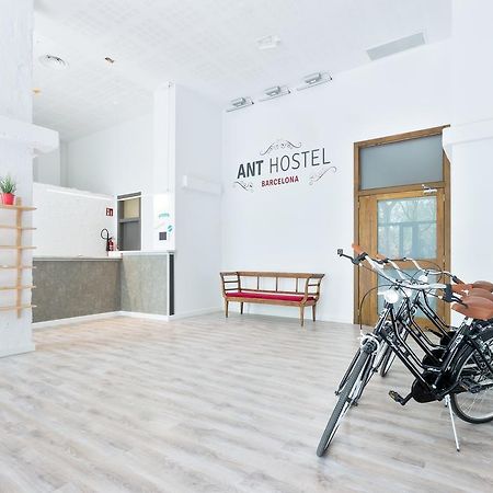 Ant Hostel Барселона Екстериор снимка