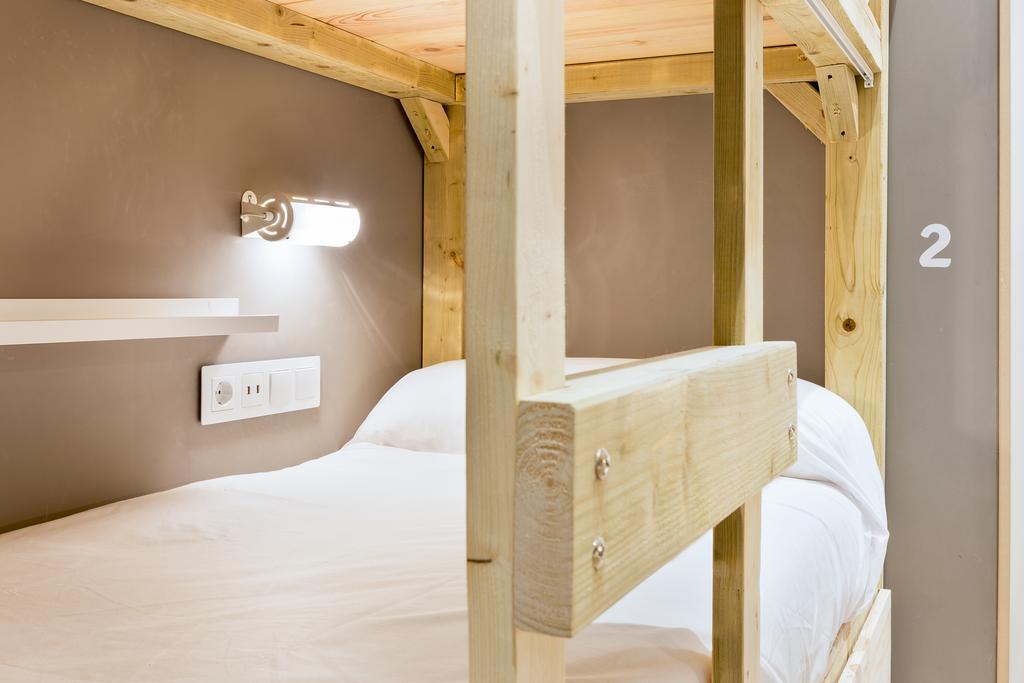 Ant Hostel Барселона Стая снимка