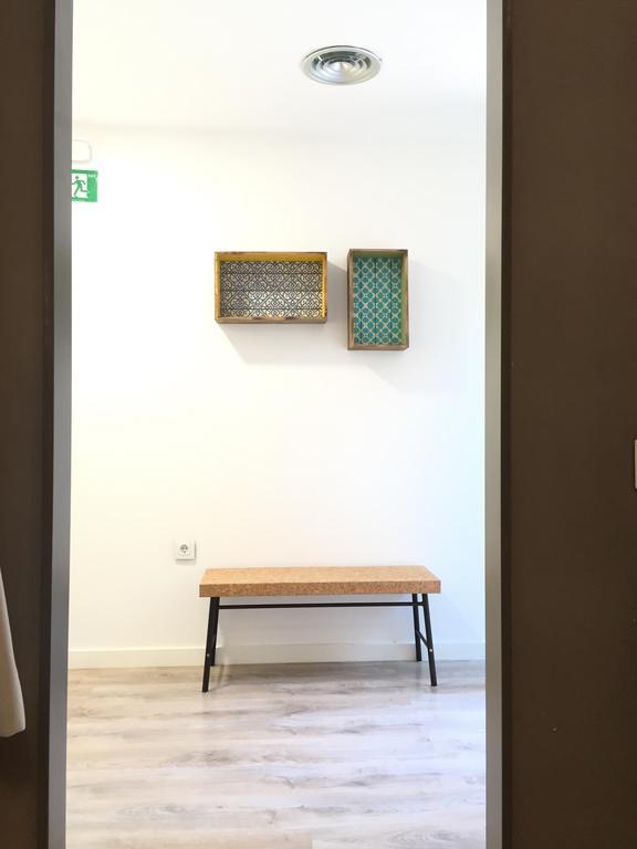 Ant Hostel Барселона Екстериор снимка